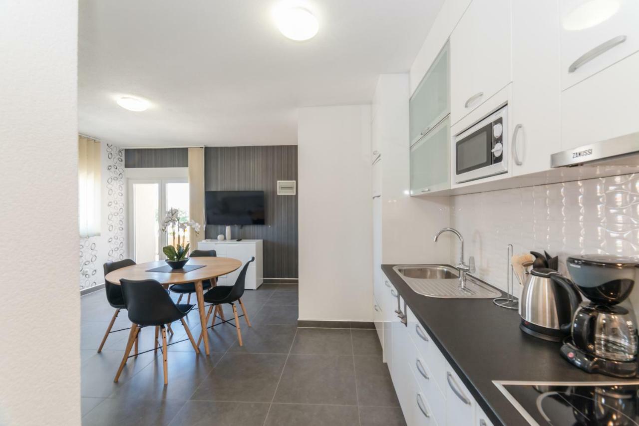 Nella Apartman *